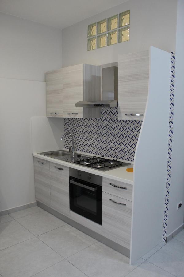 Domus Elvia-Vietri Bed & Breakfast Помпей Екстериор снимка