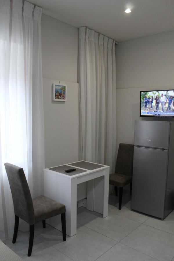 Domus Elvia-Vietri Bed & Breakfast Помпей Екстериор снимка